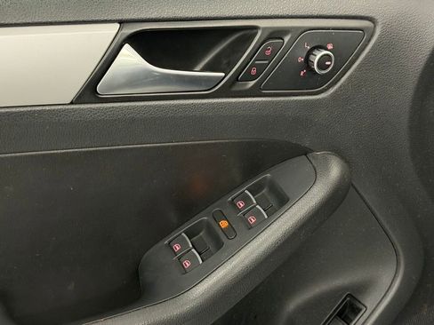 Used 2014 Volkswagen Jetta SE image 10