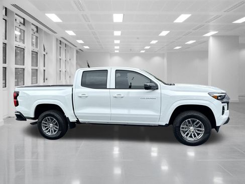 New 2025 Chevrolet Colorado LT w/ LT Convenience Package image 4