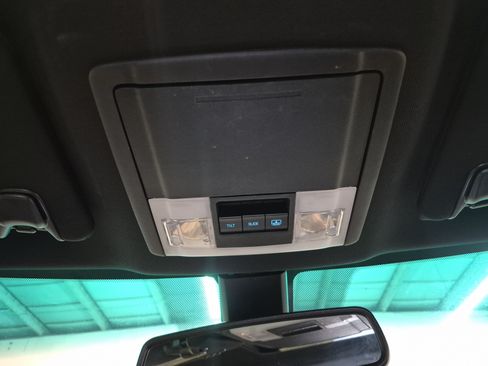 Used 2017 Ford Explorer Limited w/ Equipment Group 301A FWD image 41