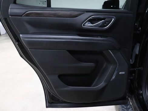 Used 2021 Chevrolet Tahoe Z71 w/ Z71 Off-Road Package image 14