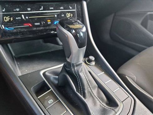 Used 2025 Volkswagen Jetta Sport FWD image 10