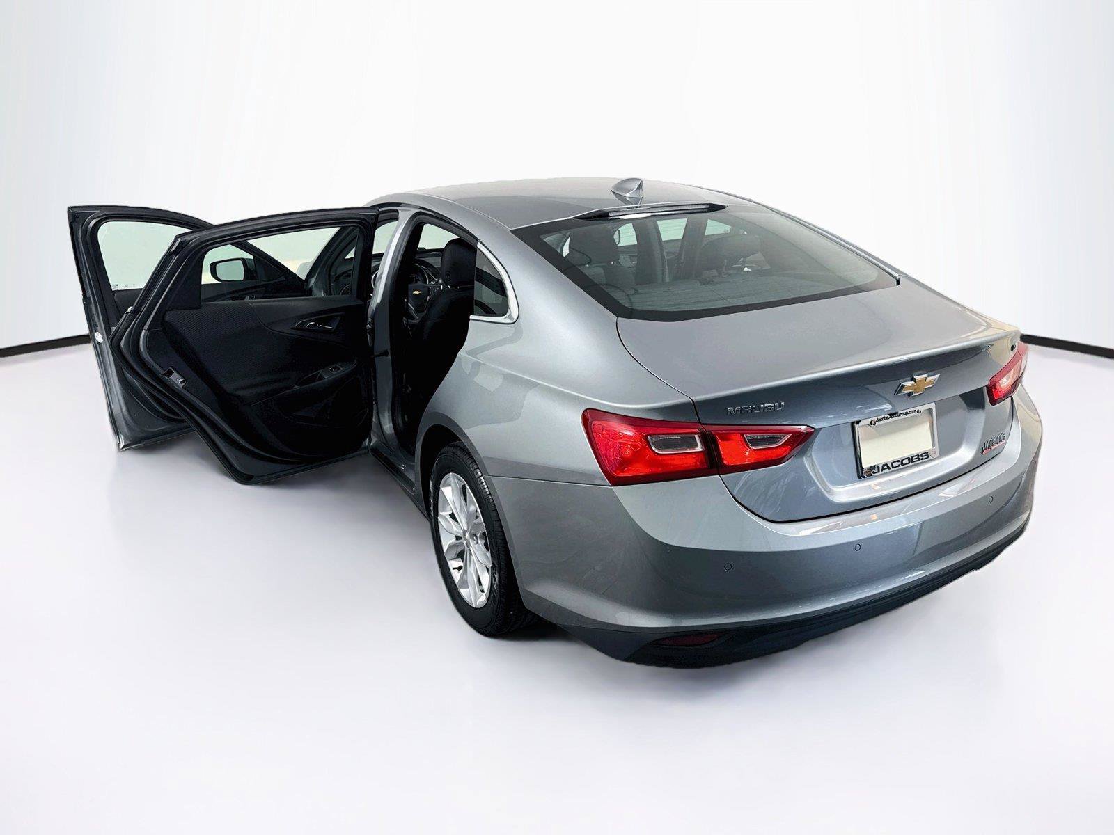 Used 2025 Chevrolet Malibu LT FWD image 39