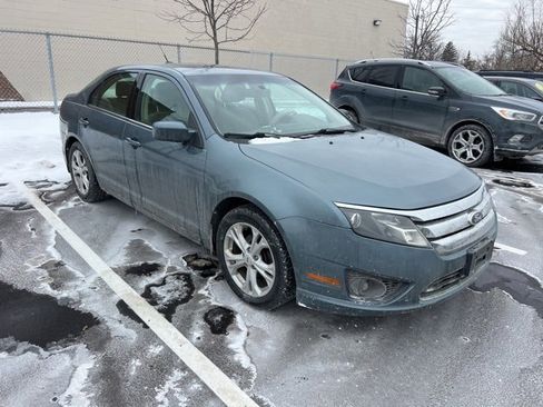 Used 2012 Ford Fusion SE image 3