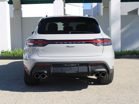 New 2026 Porsche Macan image 6