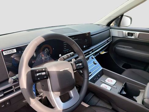 New 2026 Hyundai Santa Fe SE image 9