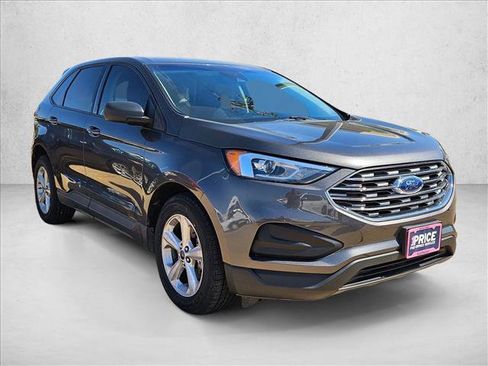 Certified 2019 Ford Edge SE image 3