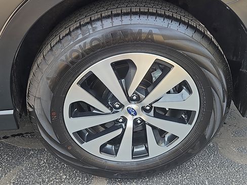 Certified 2025 Subaru Outback Premium image 26