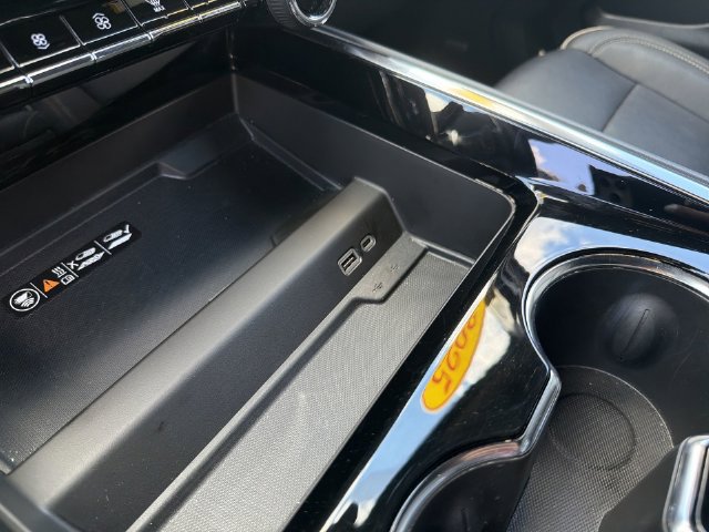 Certified 2025 Chevrolet Tahoe Premier AWD/4WD image 30