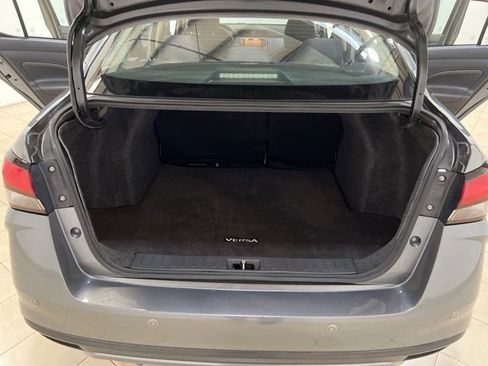 Used 2023 Nissan Versa SV image 12