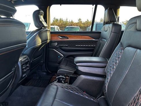 Used 2021 Jeep Grand Cherokee L Summit image 13