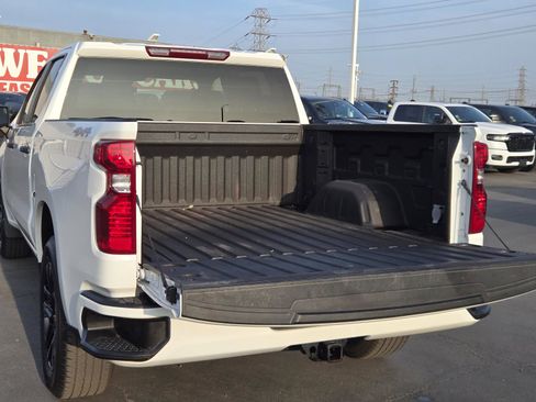 Used 2024 Chevrolet Silverado 1500 Custom image 24