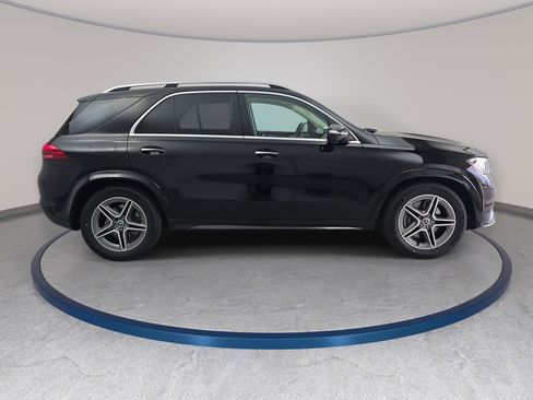 New 2026 Mercedes-Benz GLE 450 4MATIC image 4