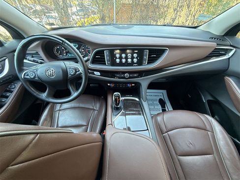 Used 2018 Buick Enclave Avenir w/ Avenir Technology Package image 21