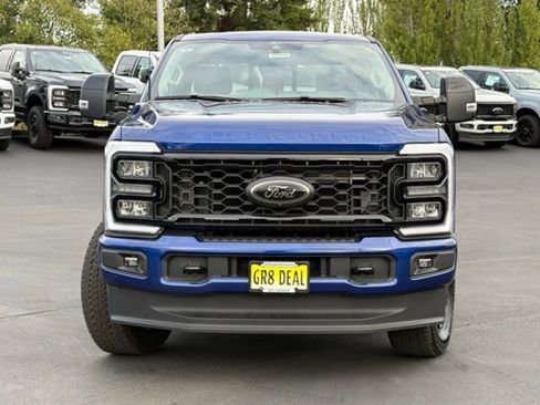 New 2026 Ford F250 Lariat w/ Black Appearance Package image 2