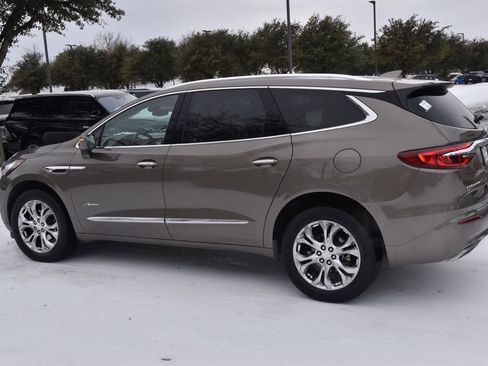 Used 2020 Buick Enclave Avenir w/ Avenir Technology Package image 11