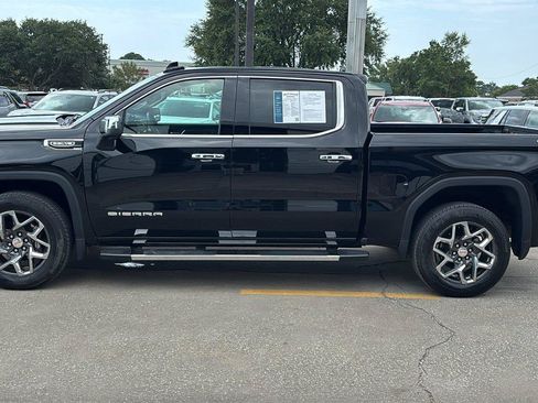 Used 2024 GMC Sierra 1500 SLT w/ SLT Convenience Package AWD/4WD image 4