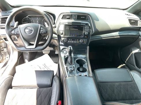 Used 2021 Nissan Maxima SR w/ Sport Mat Group FWD image 13