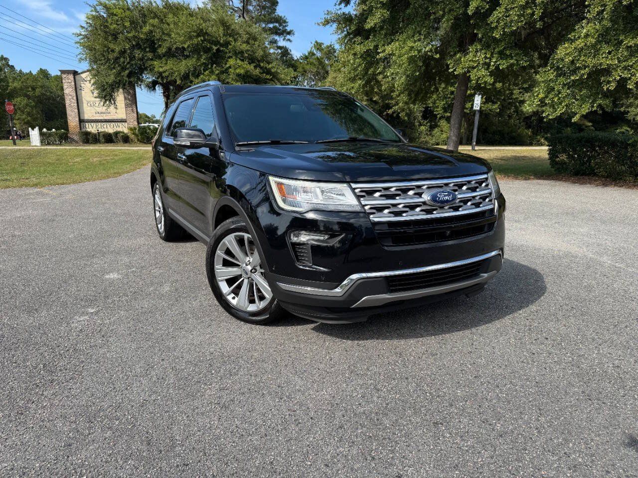 Used 2018 Ford Explorer Limited w/ Equipment Group 301A FWD image 36