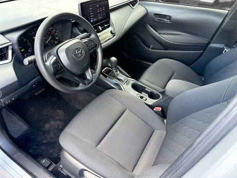 Used 2024 Toyota Corolla LE image 25