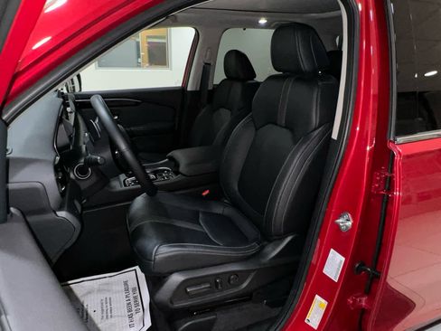 Used 2023 Honda Pilot Touring image 19