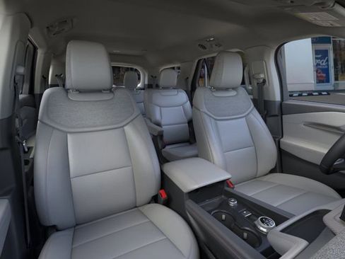 New 2026 Ford Explorer Active w/ Active Comfort Package image 11