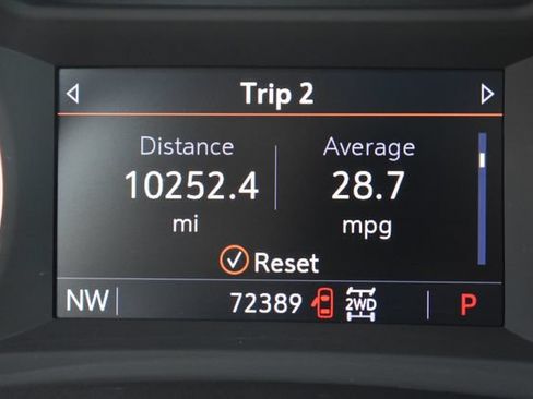 Certified 2022 Chevrolet TrailBlazer RS w/ Technology Package AWD/4WD image 25
