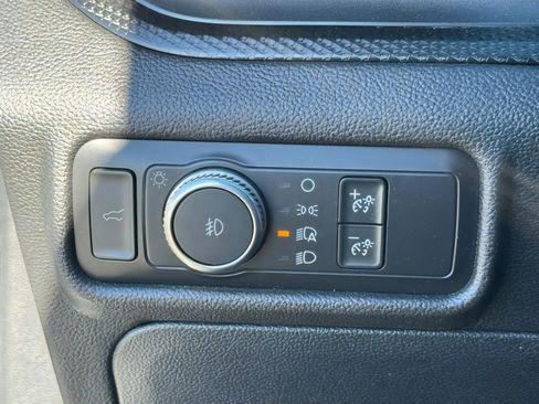 Used 2020 Ford Explorer ST w/ ST Street Pack image 23