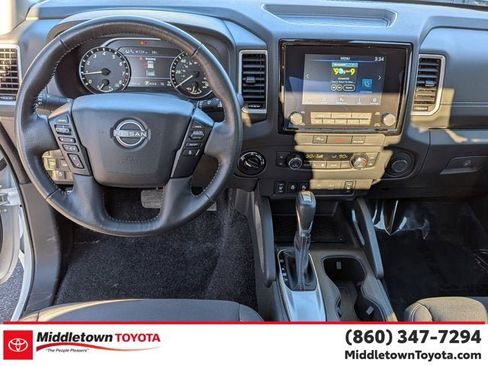 Used 2024 Nissan Frontier SV w/ SV Convenience Package image 30