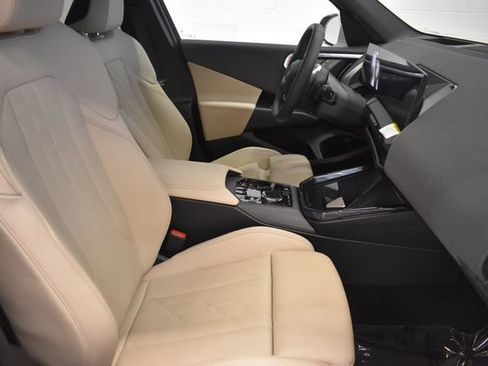 Used 2025 BMW X3 xDrive30i w/ Premium Package AWD/4WD image 19