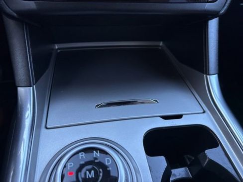 Used 2020 Ford Explorer XLT w/ Equipment Group 202A image 34