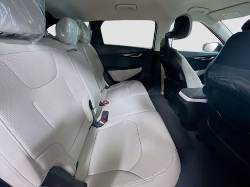 New 2025 Kia EV6 Wind image 28