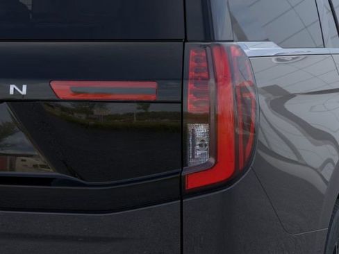 New 2026 Ford Expedition Platinum image 21