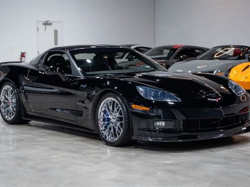 Used 2011 Chevrolet Corvette ZR1 w/ Preferred Equipment Group RWD image 16