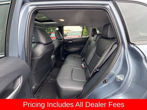 Used 2024 Toyota Corolla Cross XLE w/ Convenience Package AWD/4WD image 12