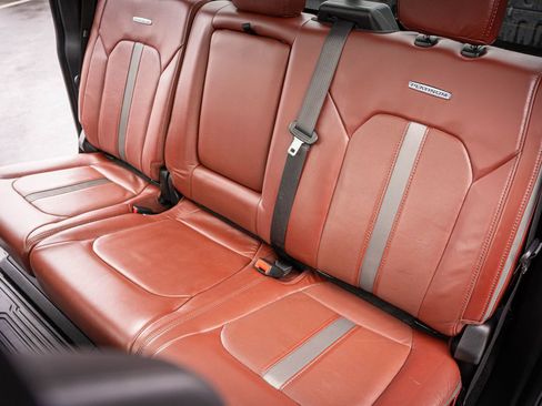 Used 2019 Ford F250 Platinum w/ Platinum Ultimate Package image 30