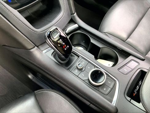 Used 2023 Cadillac XT6 Premium Luxury image 15