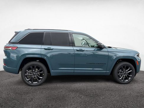 New 2026 Jeep Grand Cherokee Limited AWD/4WD image 6