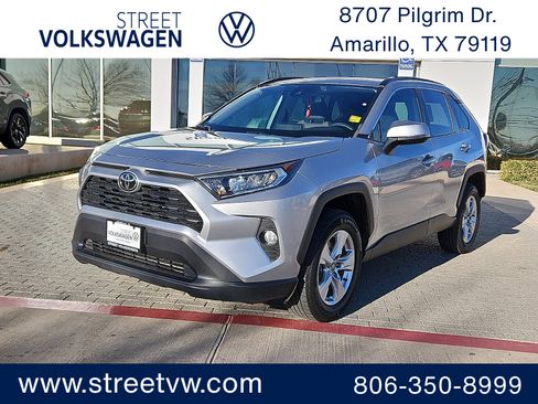 Used 2020 Toyota RAV4 XLE w/ Convenience Package image 1