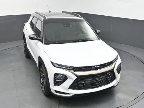 Used 2021 Chevrolet TrailBlazer RS w/ Sun and Liftgate Package FWD image 31
