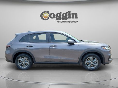 New 2026 Honda HR-V LX image 6