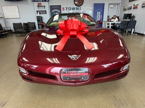 Used 2003 Chevrolet Corvette Convertible w/ Preferred Equipment Group1 RWD image 5
