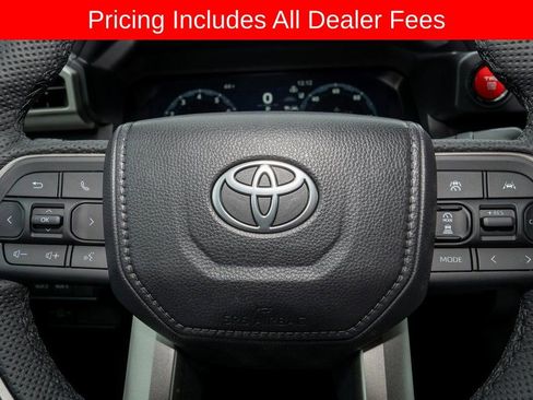 New 2025 Toyota Tacoma TRD Off-Road AWD/4WD image 18