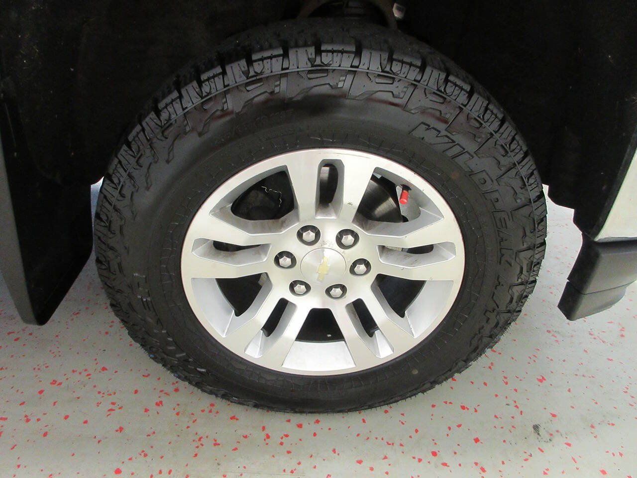 Used 2019 Chevrolet Silverado 1500 LT w/ All Star Edition AWD/4WD image 23