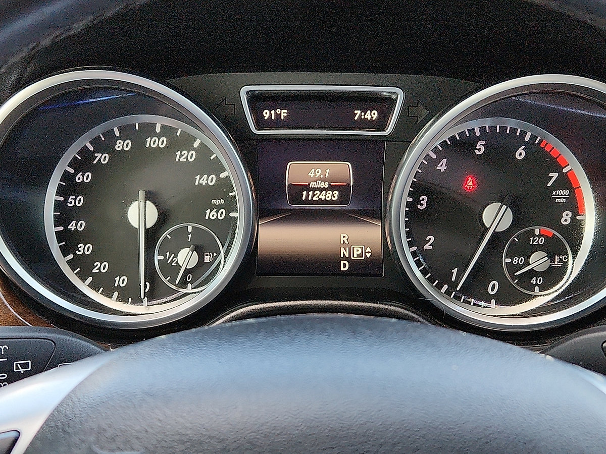 Used 2015 Mercedes-Benz GL 450 4MATIC w/ Lane Tracking Package image 11