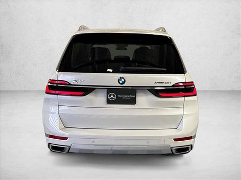 Used 2023 BMW X7 xDrive40i AWD/4WD image 6