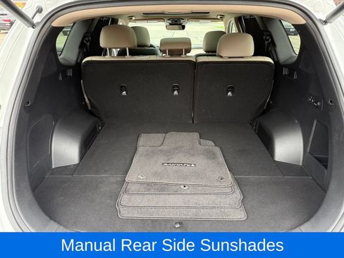 Used 2023 Hyundai Santa Fe SEL w/ Premium Package AWD/4WD image 34