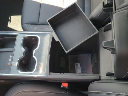 New 2026 GMC Acadia Elevation w/ Black Edition AWD/4WD image 16
