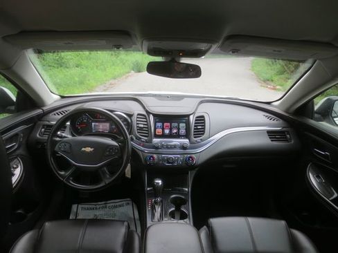 Used 2016 Chevrolet Impala LT image 8