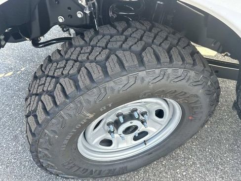 New 2026 Ford F250 XL w/ XL Off-Road Package image 16