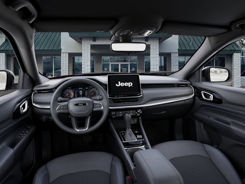 New 2026 Jeep Compass Latitude image 17